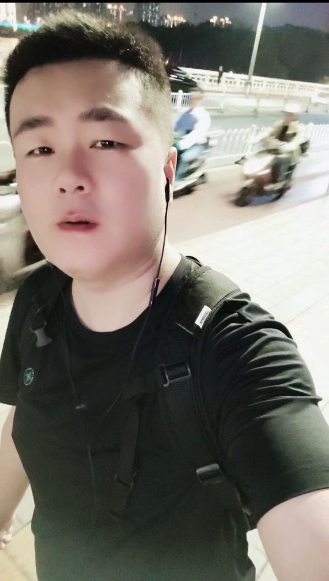 ɽ������